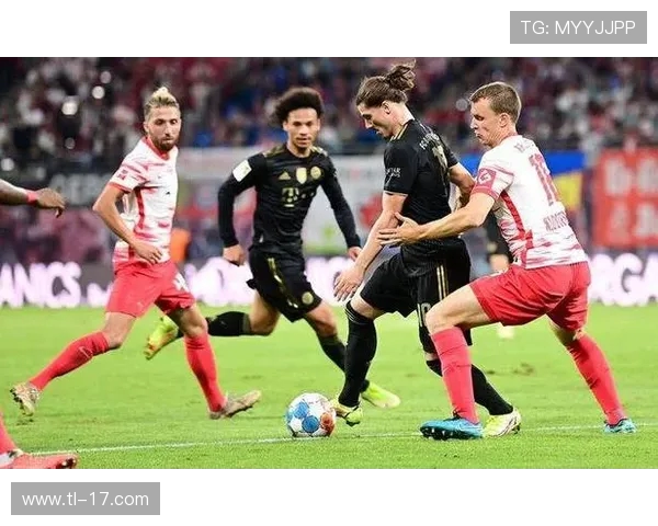 黄黑军团针对德甲劲敌战术开展实战演练提升竞争力分析