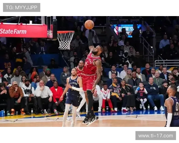 NBA经典扣篮图片集锦：高燃瞬间与视觉震撼的结合